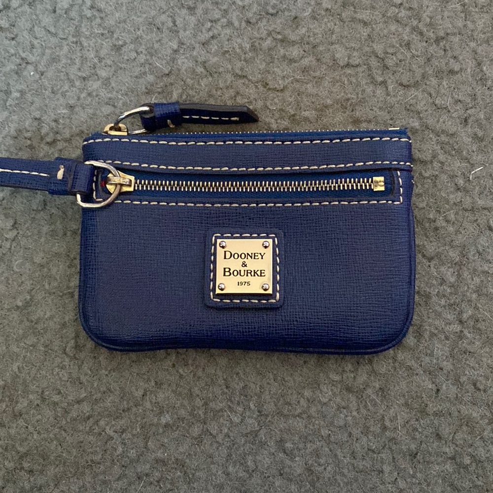 Dooney and Bourke wallet/ coin purse